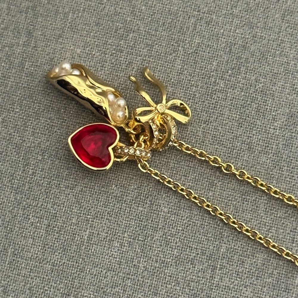 Gold Heart Pendant Necklace